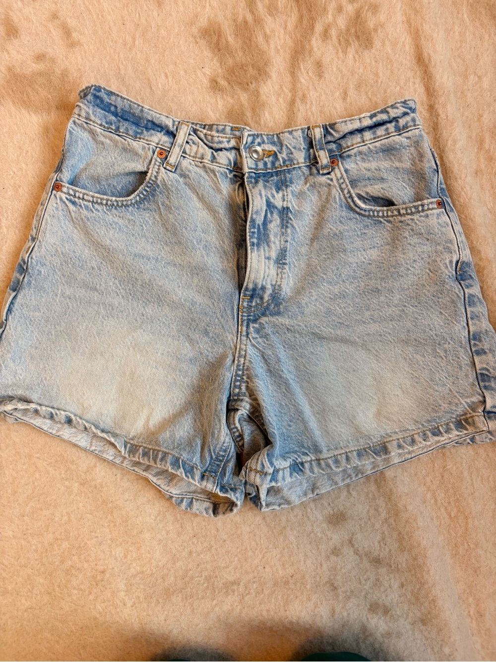 Zara Vintage Light Wash Denim Shorts